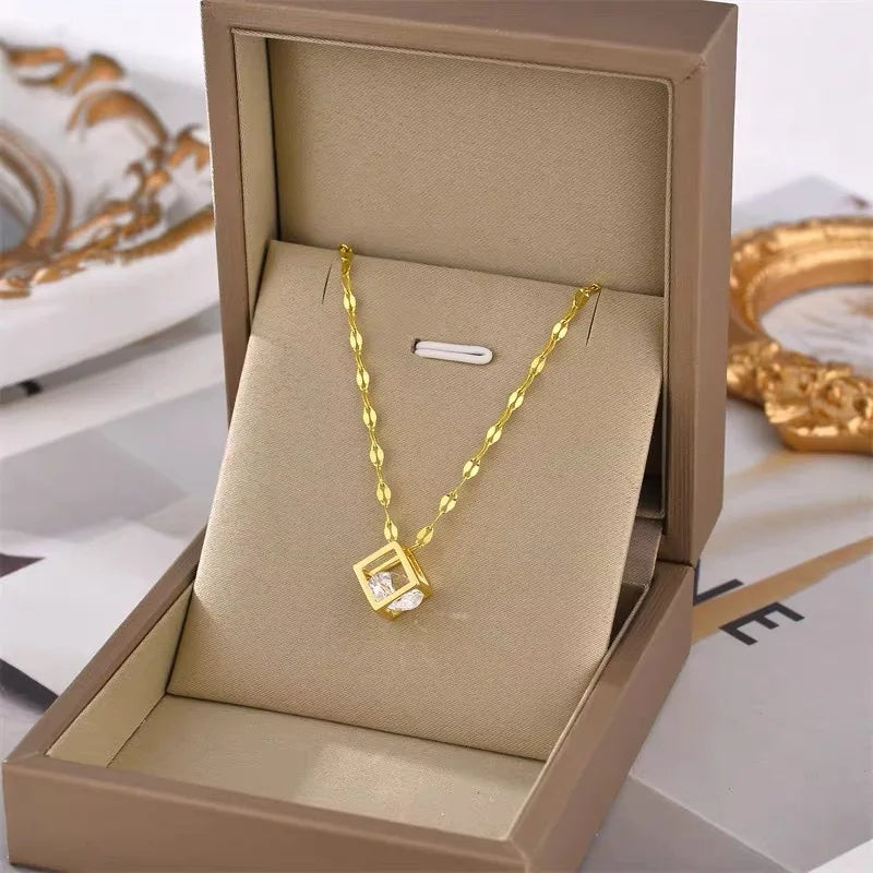 Colar Cubo com Zircônia
