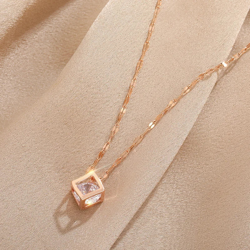 Colar Cubo com Zircônia
